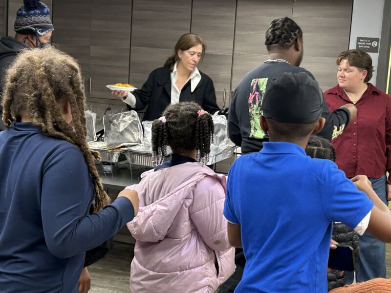 Image for the Tweet beginning: Last week there was a