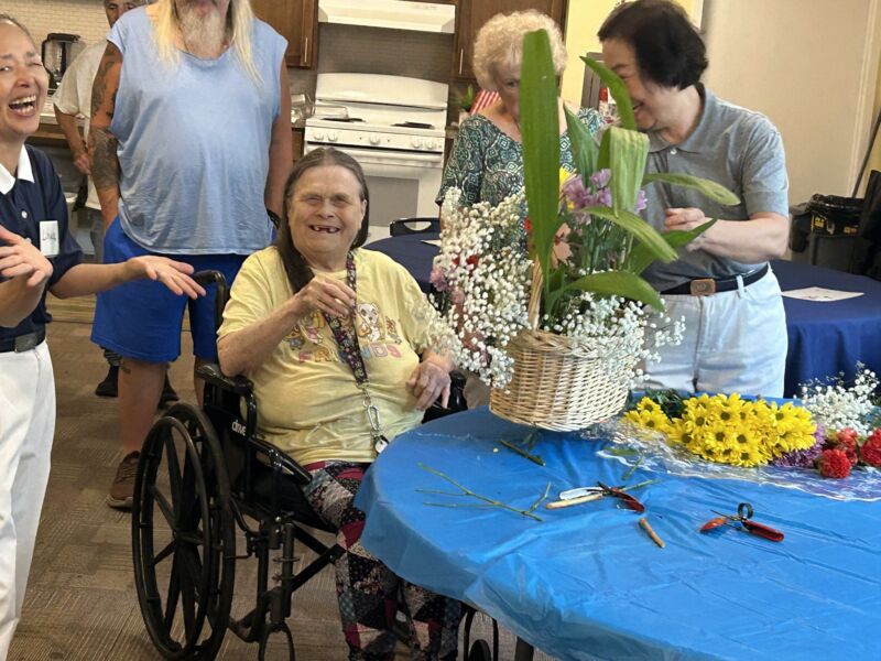 Image for the Tweet beginning: Our Resident Services Team supports