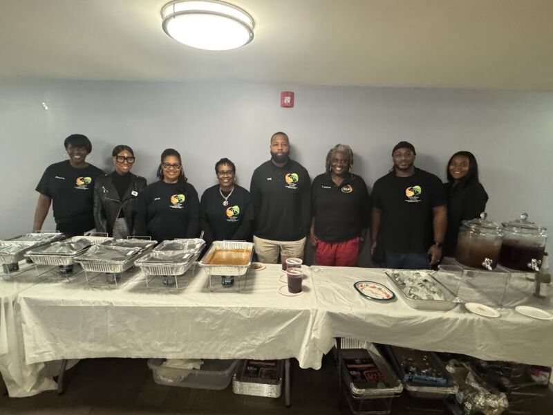 Image for the Tweet beginning: Scenes from the Thanksgiving party